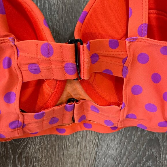 38 DDD super fun Hot Pink W/Purple Polka Dots Wide bands for support - Picture 3 of 5